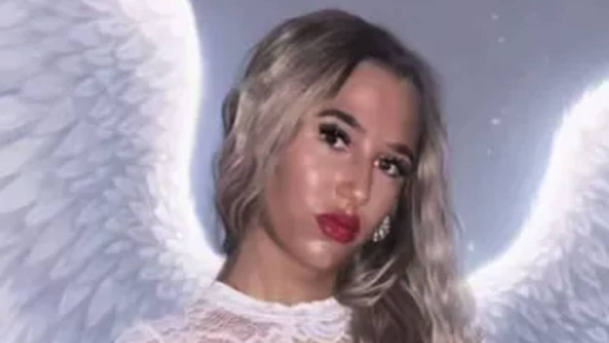 Three teenagers charged with murder of Chloe Watson Dransfield, 16, who was  stabbed in 'row over boy' | LBC