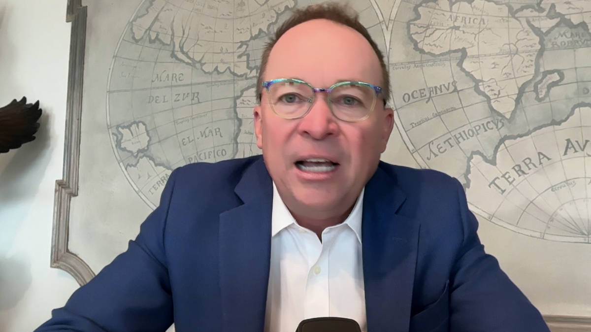 Trump's former chief of staff warns Middle East war could drag on for 'six months'