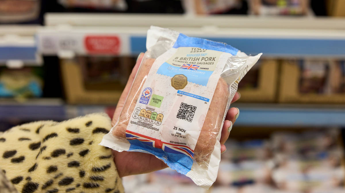 Tesco switches barcodes for QR codes in UK ‘first’ | LBC