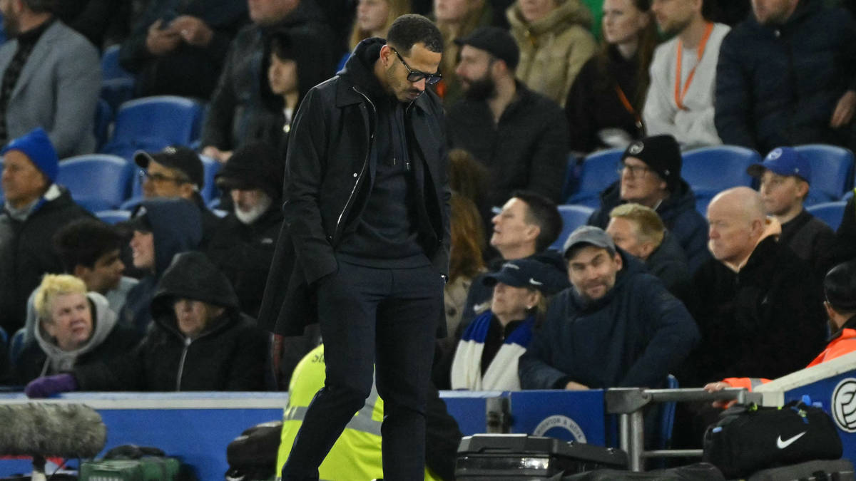 Chelsea well-beaten as Brighton run riot and Blues fans turn on Liam ...