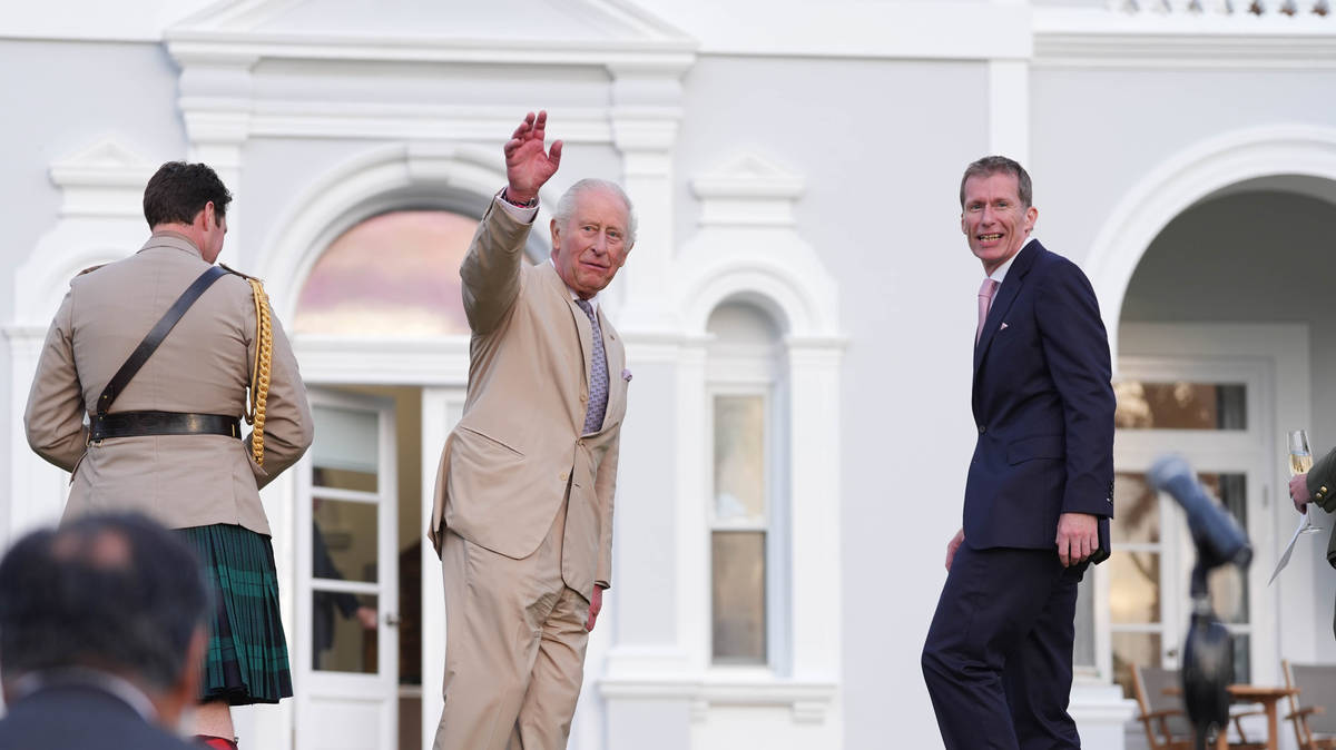 King shown slavery artefacts as he visits Bermuda to celebrate island's culture