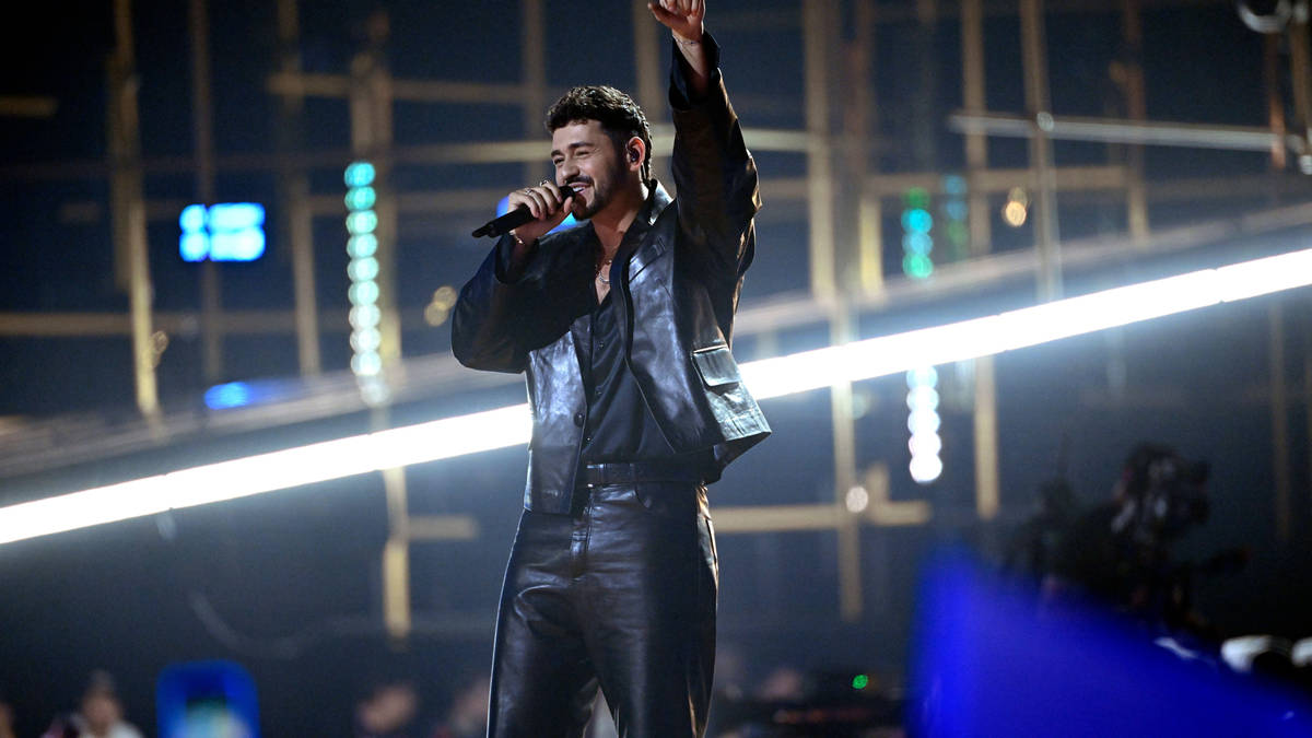 Israel qualifies for Eurovision final despite controversy