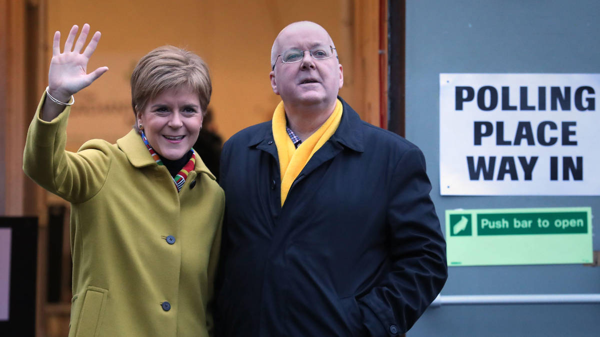 Angry, hurt, sad and very distressed': Nicola Sturgeon breaks silence after estranged husband admits embezzling £400k of SNP funds | LBC