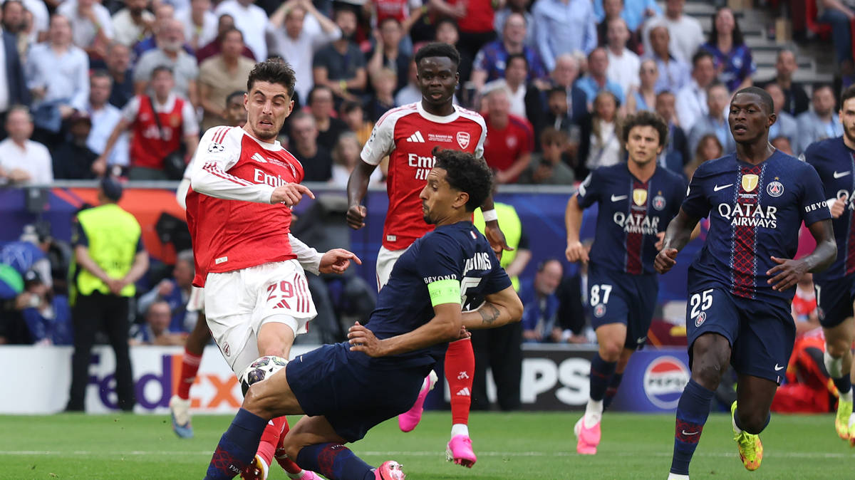 Arsenal 1-0 up against PSG as gunners close in on Champions League glory