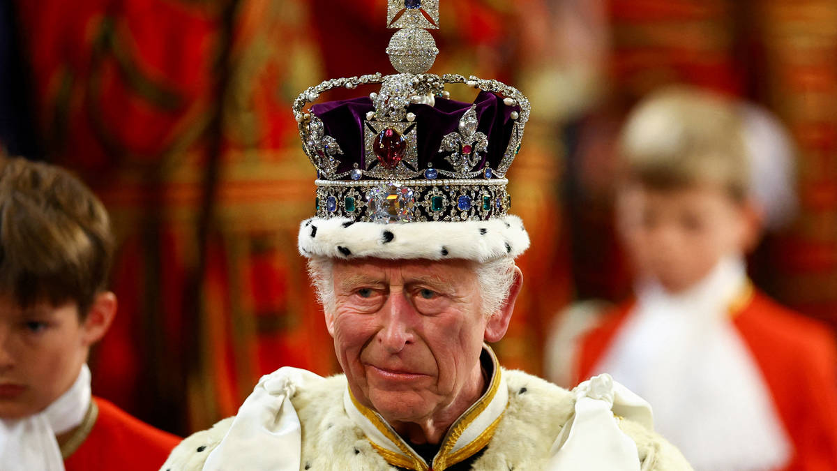 King to become first head of state to reveal personal tax bill in bid to help help transparency over royal finances