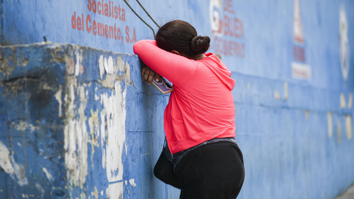 Nearly 3,000 killed in Venezuela earthquakes as rescue workers race against clock to find survivors