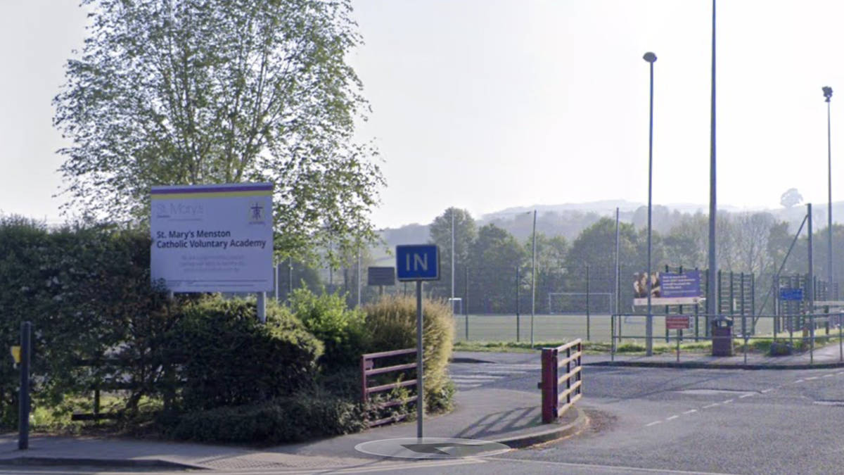 Teacher banned after calling Ukrainians ‘Nazis’ and transgender people ‘mentally ill’ | LBC