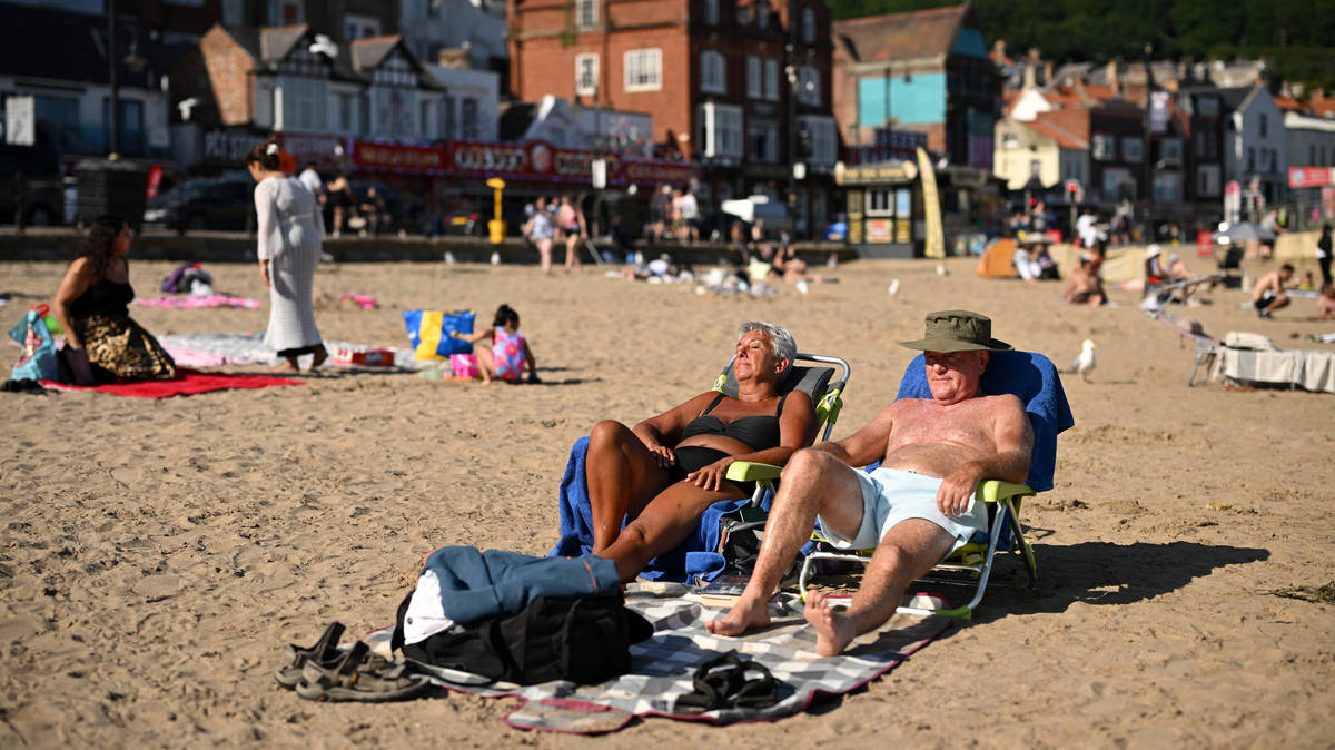 Weather to stay warm for 'next seven to 10 days', forecasters say