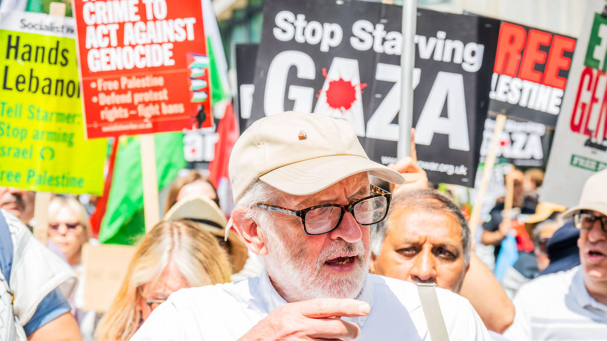 Palestine protesters joined by Jeremy Corbyn in urging Burnham to act on Israel