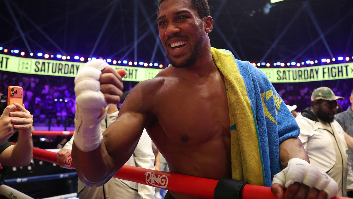 Joshua bounces back securing knockout win over Albania’s Kristian Prenga
