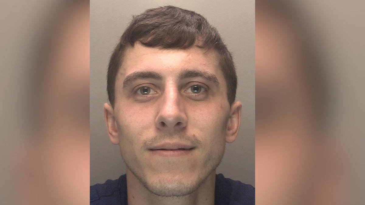 Manhunt underway after 'wanted' prisoner, 22, escapes from custody outside Liverpool Magistrates Court