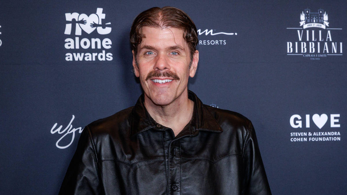 Who is Perez Hilton? Celebrity gossip blogger rushed to hospital