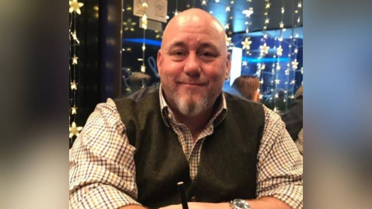 Murder investigation launched after man dies following street fight