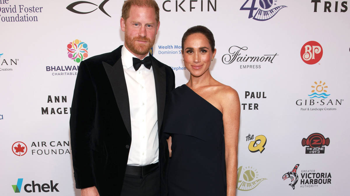 Meghan wears Princess Diana's jewels as she joins Prince Harry on red carpet