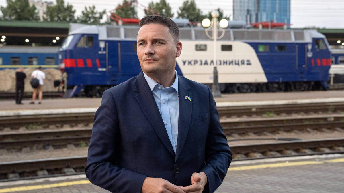 Streeting calls for more air defence missiles for Ukraine over winter as Putin targets Kyiv