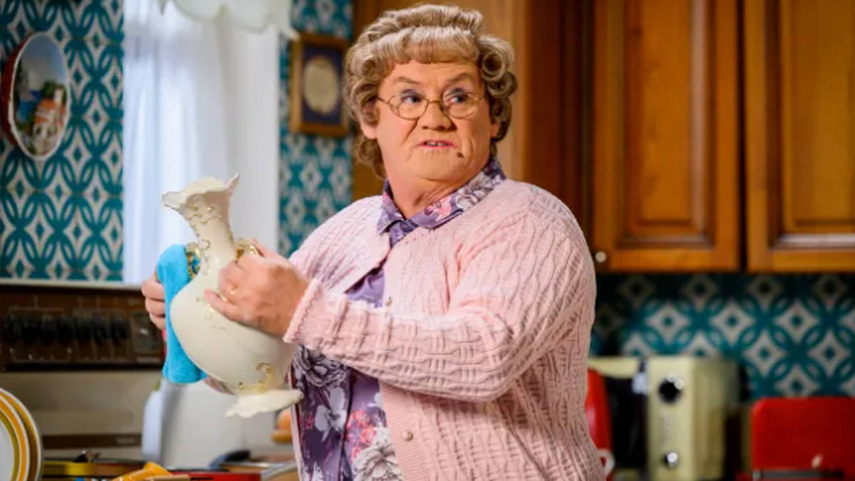 Mrs Brown's Boys shows cancelled as Brendan O'Carroll suffers ...