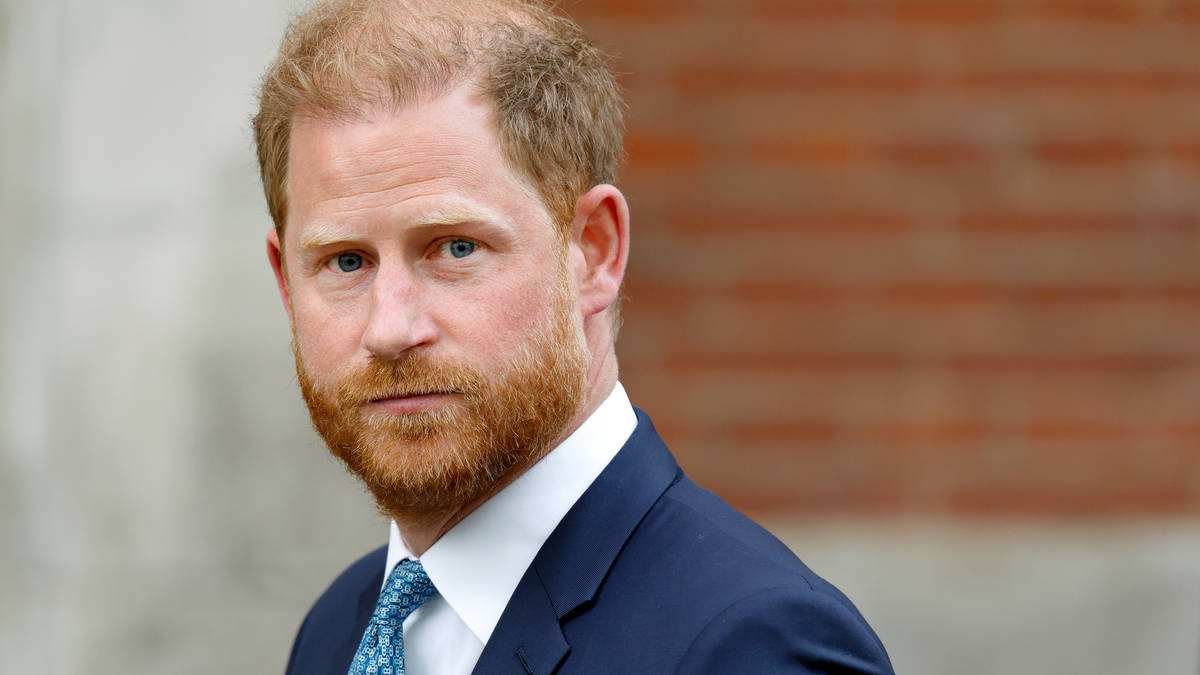 Prince Harry, Elton John and co-claimants to pay £9.5m legal bill after losing case against Daily Mail publisher