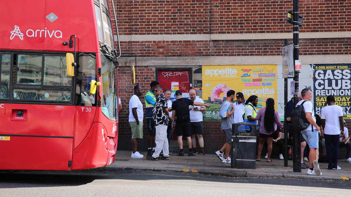 Bus drivers to walk out amid concerns over health problems caused by working in hot weather