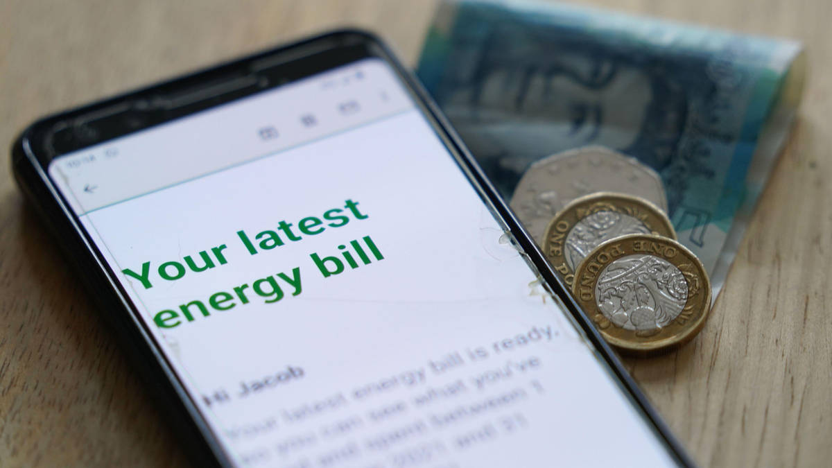 Energy bills to rise by 4% from October as hitting three-year high