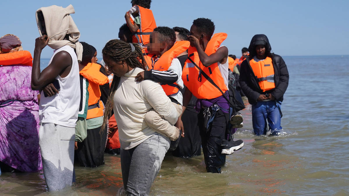 Forty people still lost after Home Office lost track of children staying at asylum hotels