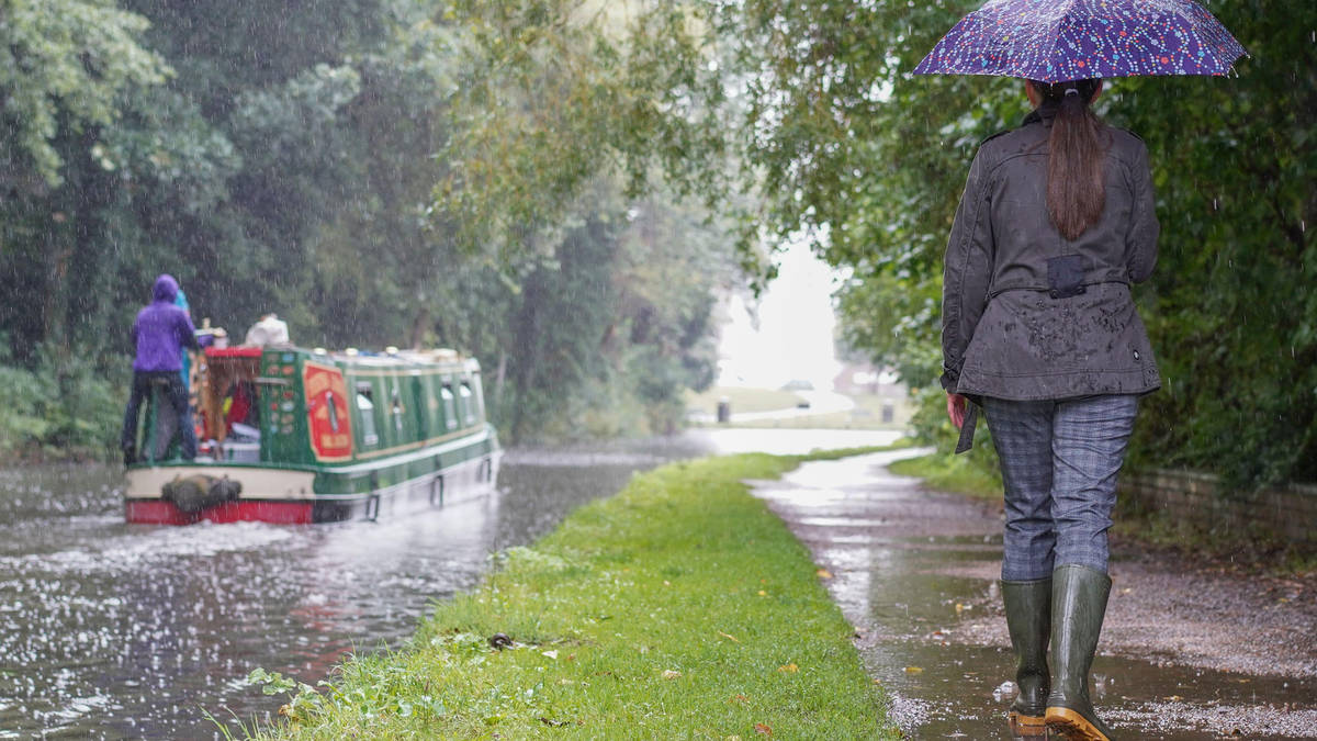Bank holiday Monday to see mix of sunny spells and showers - with thunder on the way