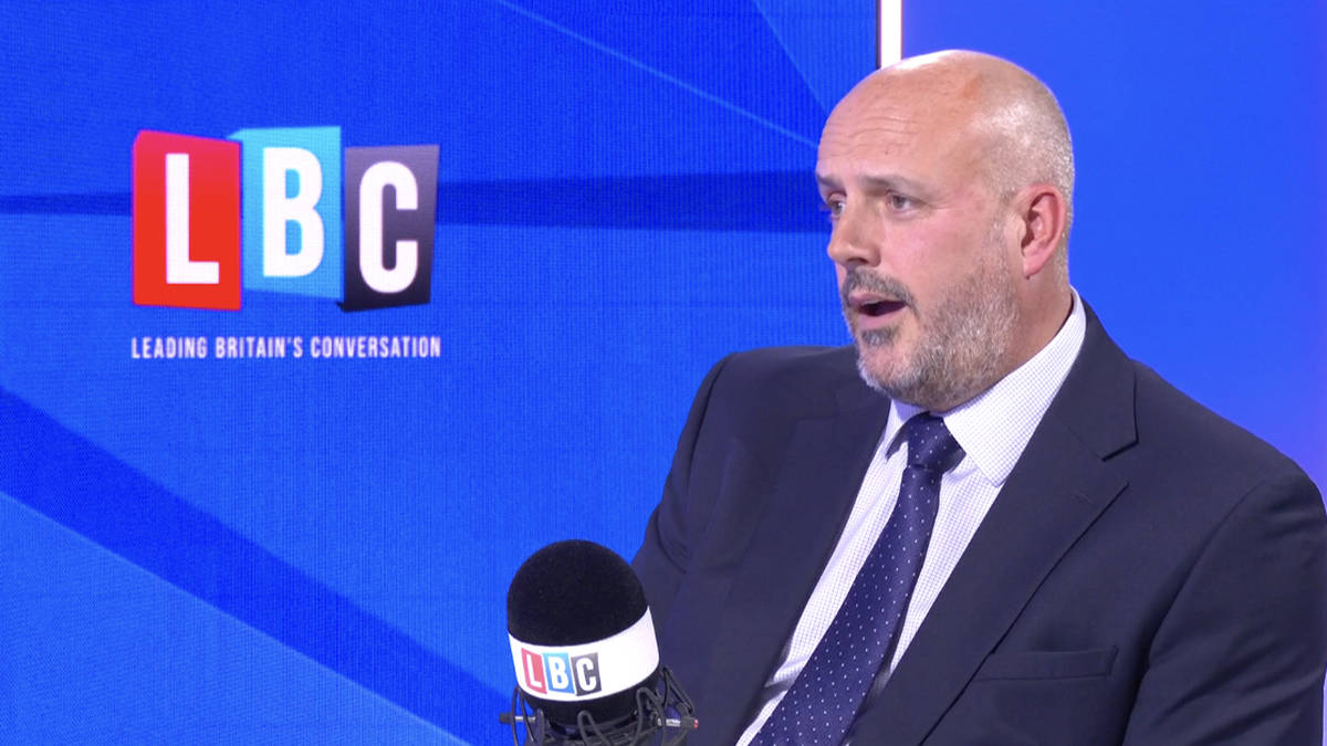 'It's wrong that anybody in this country has to live that way' Terror boss says rise in antisemitism 'incredibly worrying'