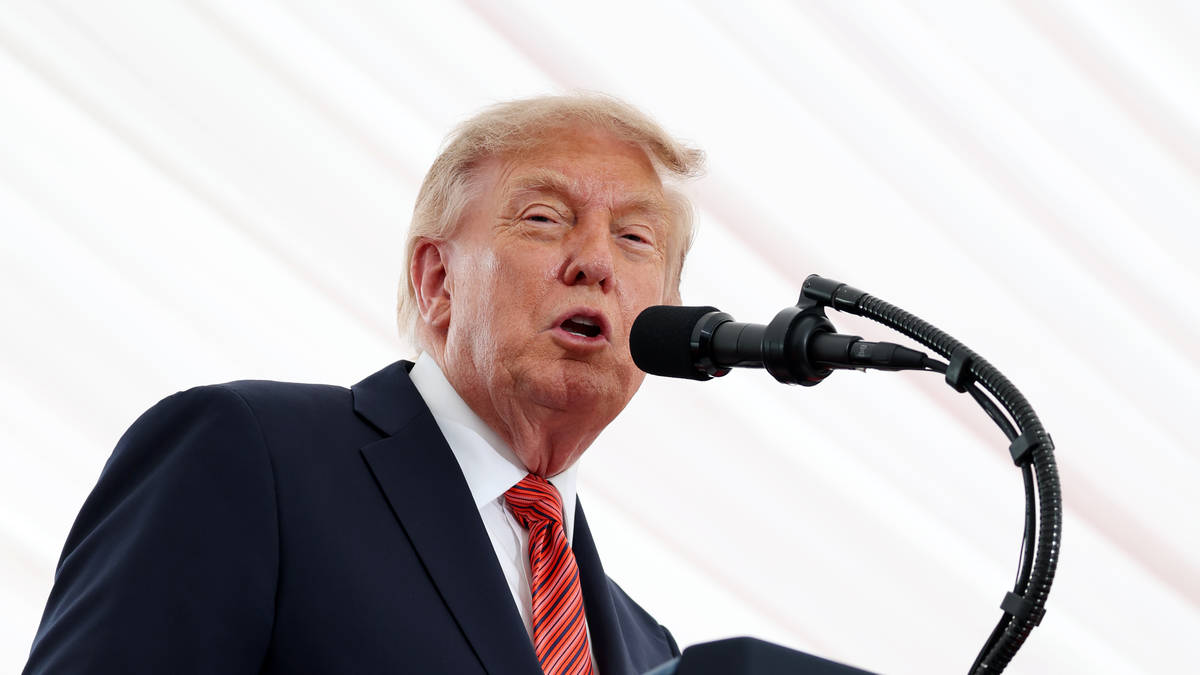 Donald Trump Claims He Can Settle UK-Argentina Falklands Dispute