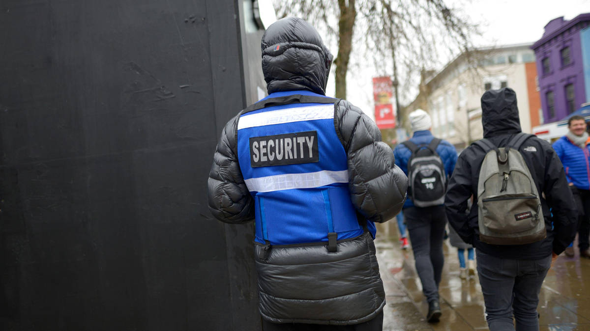 Reform council hires security guards over 'gatherings of migrants' - despite no evidence of increase in crime