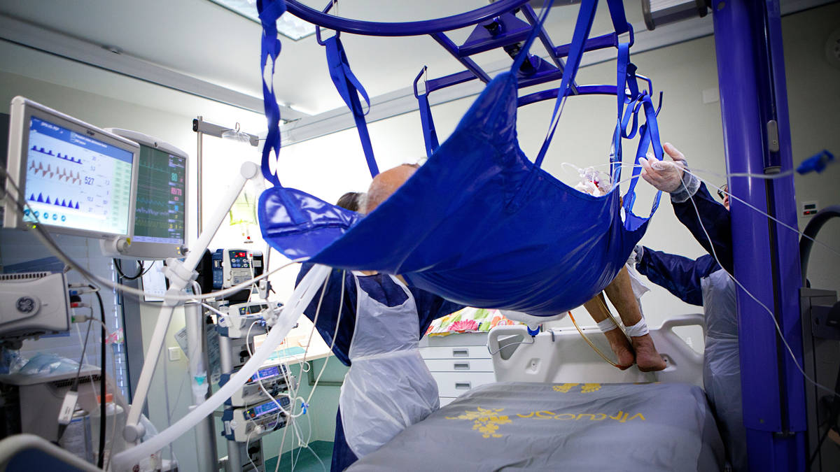 Patient hoist ‘failures’ linked to deaths and life-changing injuries, health officials warn