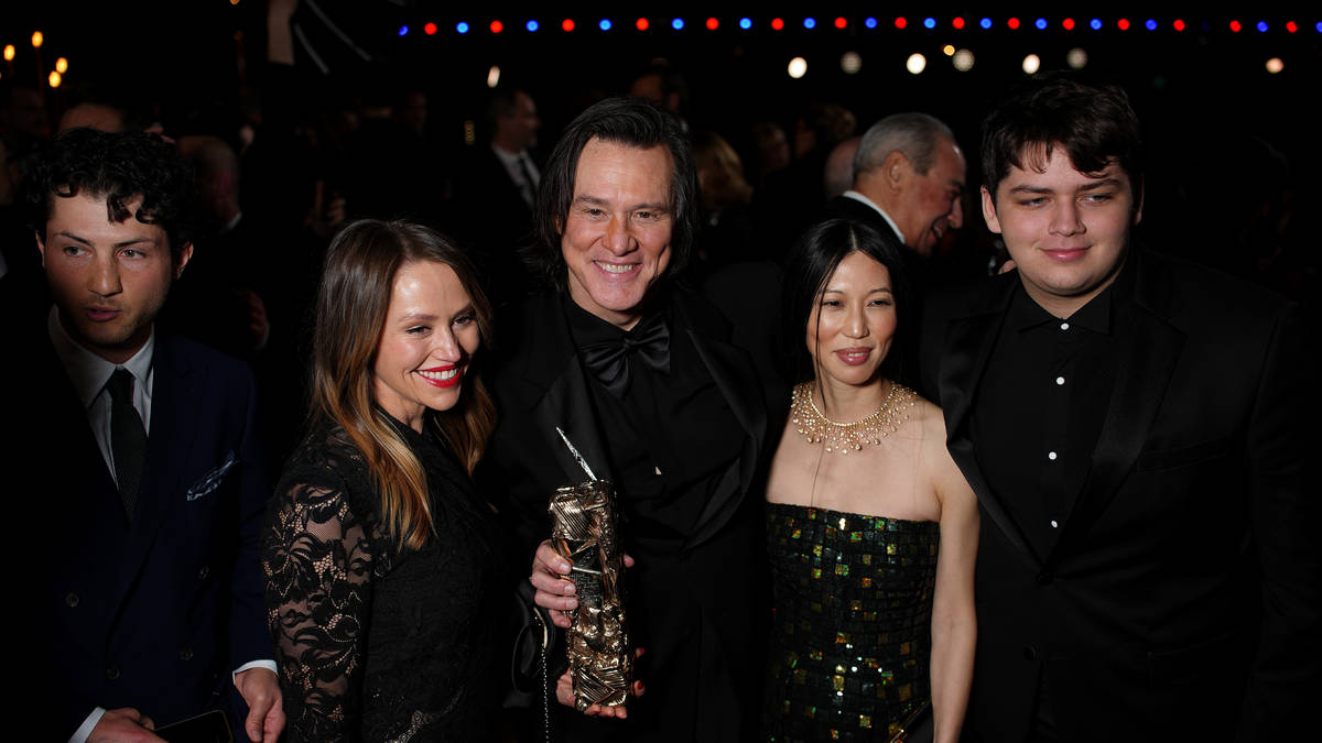 Jim Carrey marries longtime girlfriend Min Ah in private ceremony