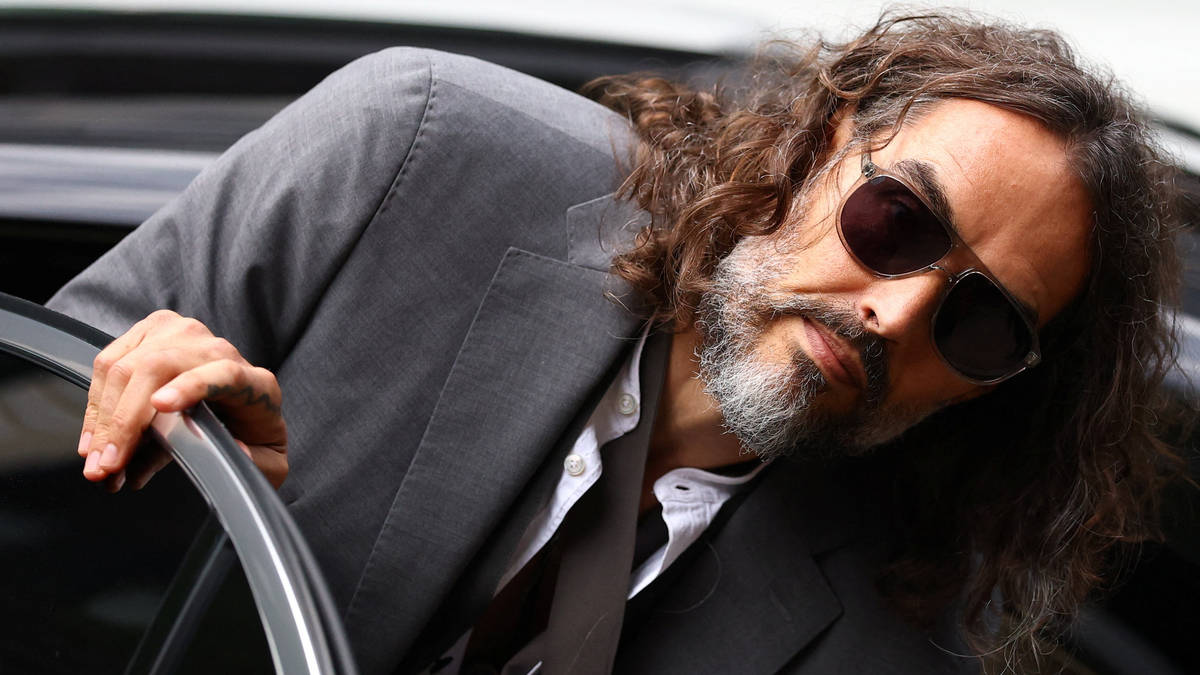 Russell Brand set to appear in court for start of rape trial - BBC