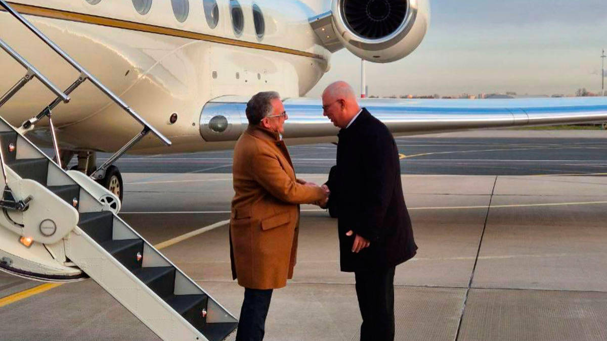 US envoy arrives in Russia to present Putin with peace proposal after ...