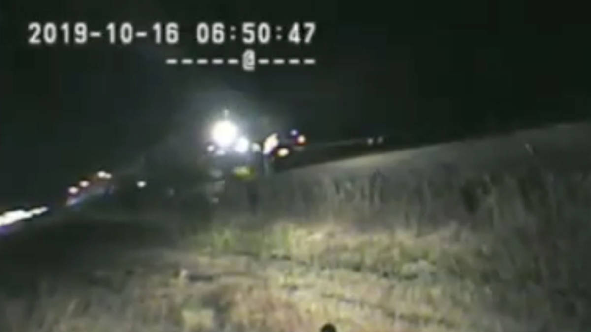 Hero police officer drags unconscious driver from car moments before ...